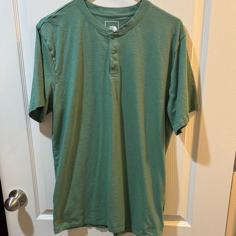 The North Face Men's Short Sleeve Green Henley